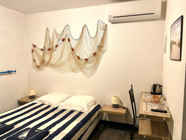 Chambre double aménagé pour PMR.