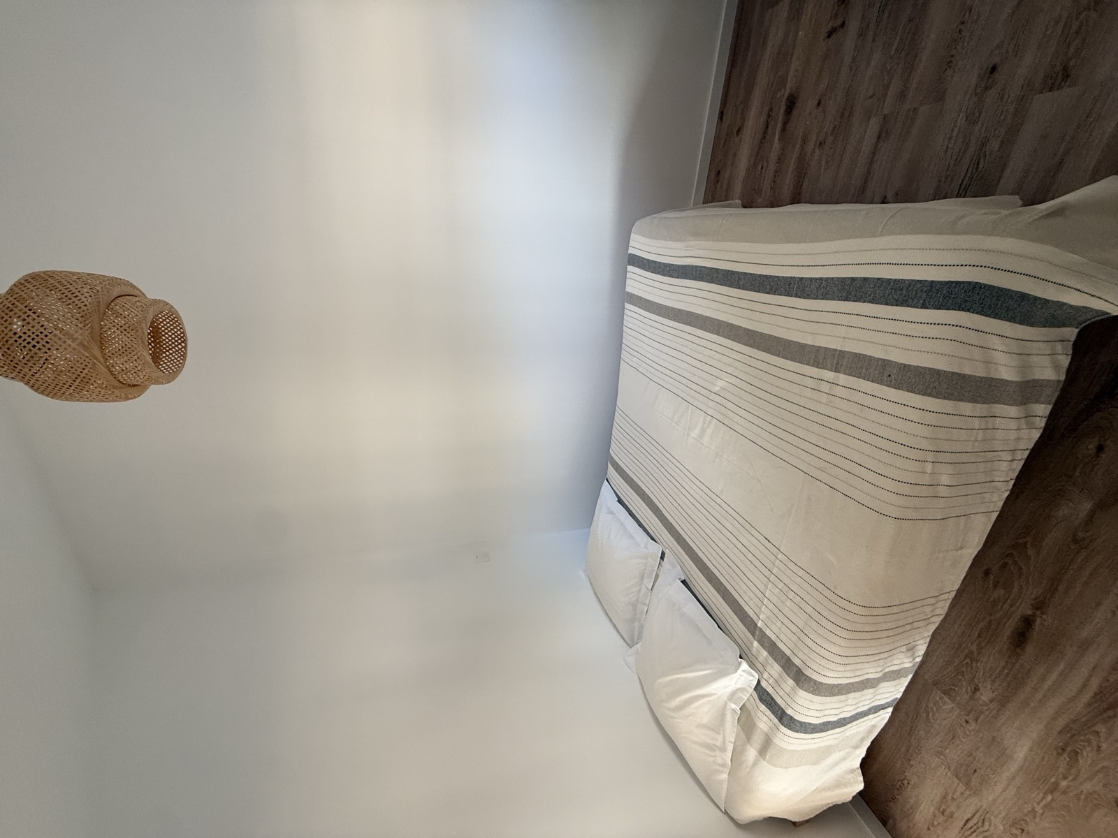 Chambre avec lit double, autre vue