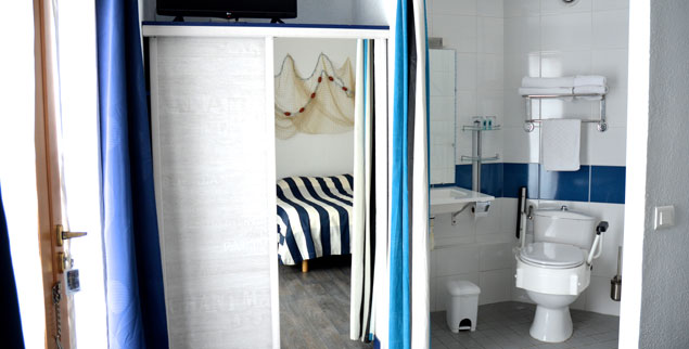 Chambre accès handicapés les buissonnets